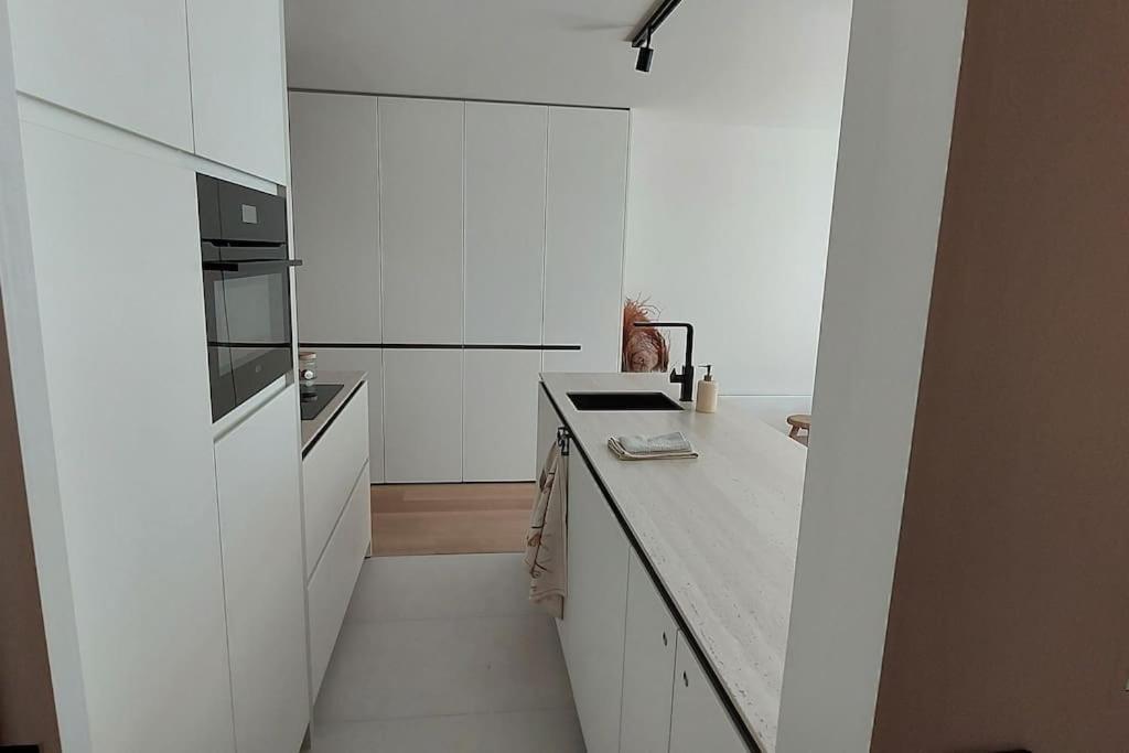 Trendy Flat In Gouden Winkeldriehoek Nabij